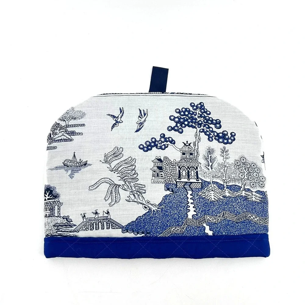Vintage Blue Willow Chinoiserie Quilted Cotton Tea Cozy Pagoda Toile Blue White